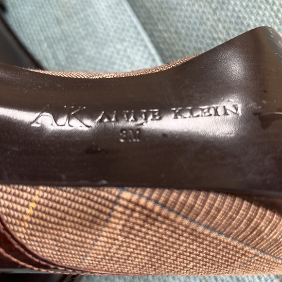 ll bean boots size 8 and free Anne Klein shoes - Picture 12 of 12